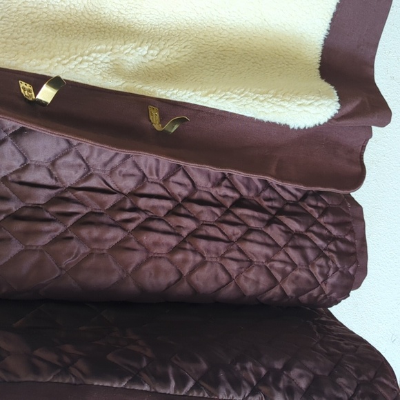 Vintage buckle long quilted fuzzy hooded coat size small - Picture 6 of 11